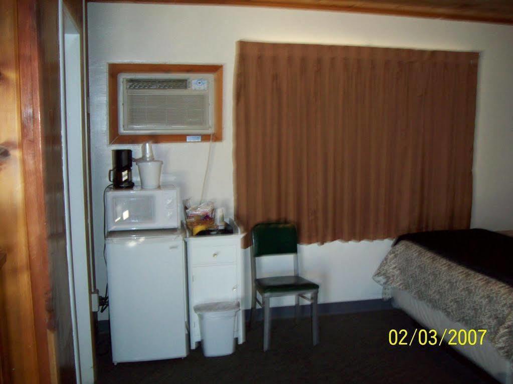 Lakeshore Lodge Wofford Heights Екстер'єр фото